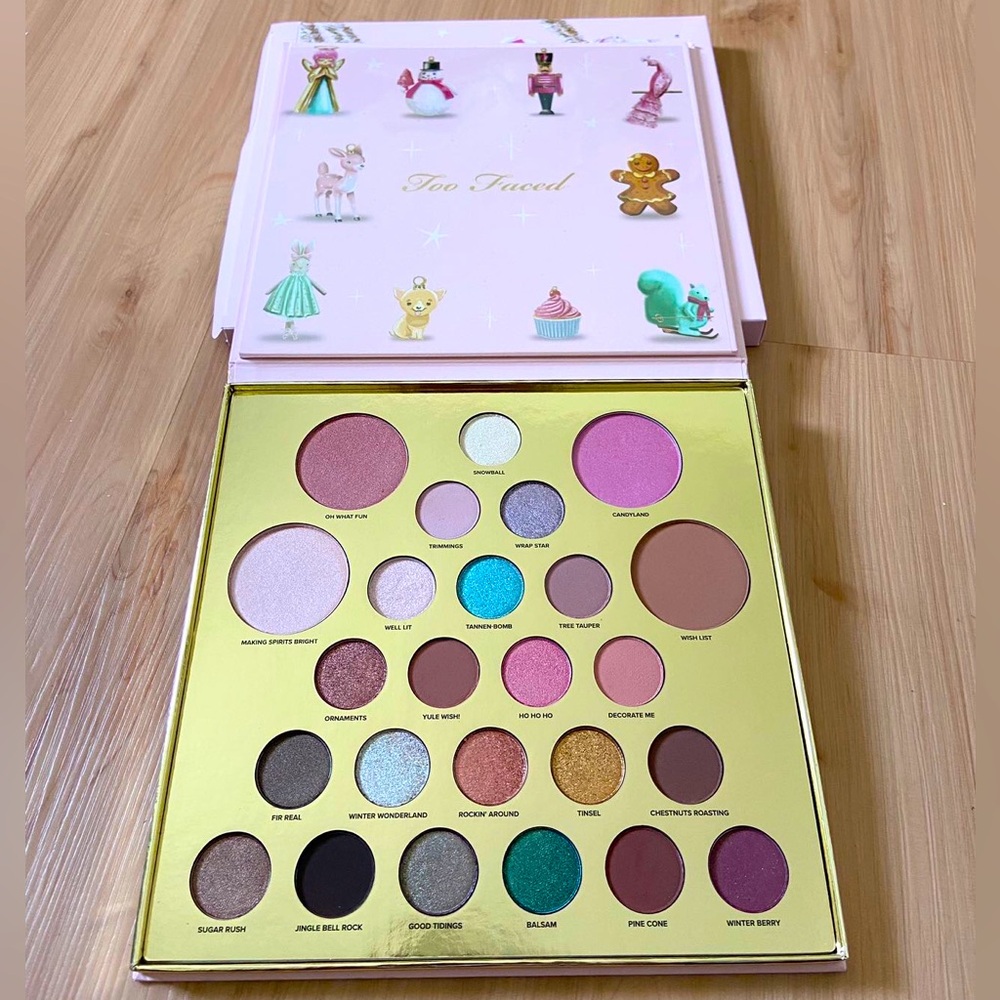 NWT. Too Faced Merry Merry Makeup Face & Eye Palette